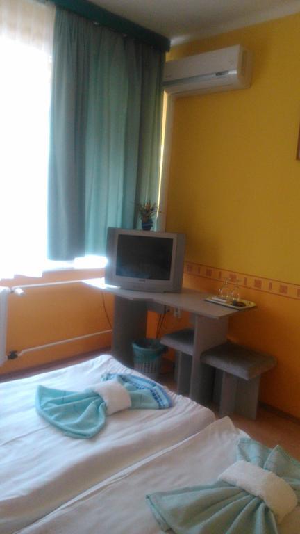 Hotel Dombovar Phòng bức ảnh